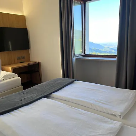 Belvedere Hotel Spiazzi Di Caprino